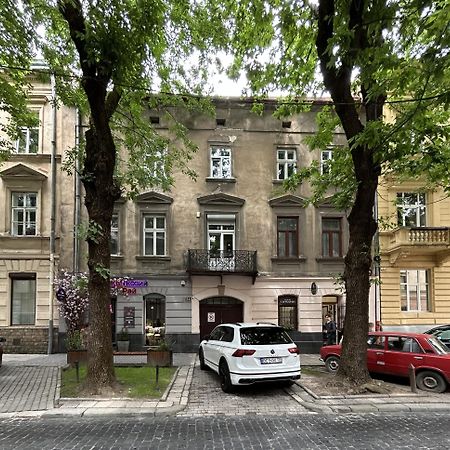 Modern Apartment, 5Mins To Rynok Square Lviv Exteriör bild
