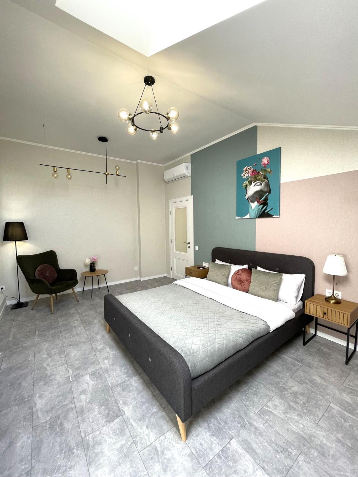 Modern Apartment, 5Mins To Rynok Square Lviv Exteriör bild