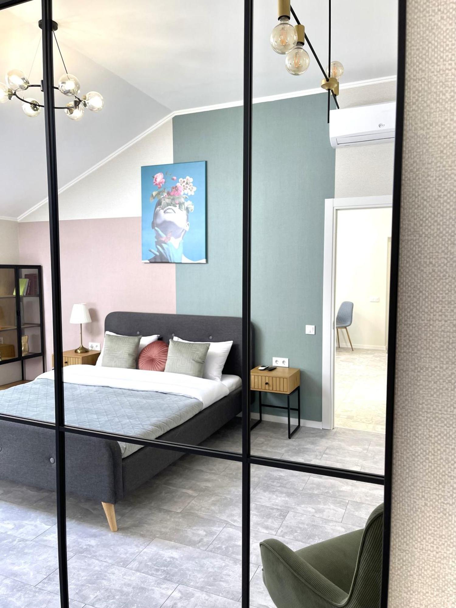 Modern Apartment, 5Mins To Rynok Square Lviv Exteriör bild