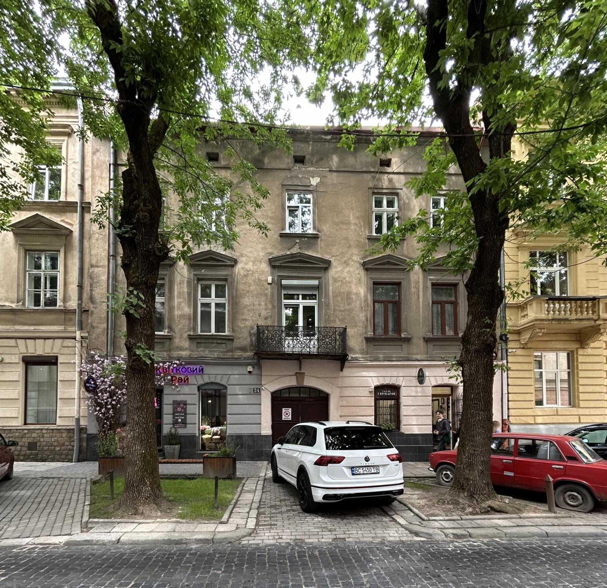 Modern Apartment, 5Mins To Rynok Square Lviv Exteriör bild
